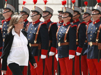 schwangere Verteidigungsministerin